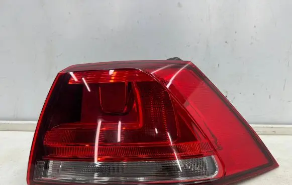 Volkswagen Golf VII Rear/tail lights 5g0945096f