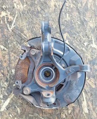 Toyota Yaris Front wheel hub spindle knuckle