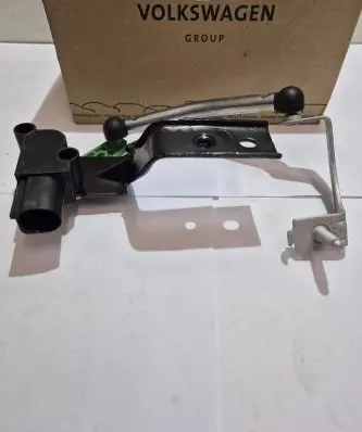 Volkswagen PASSAT B8 Headlight/headlamp level sensor 5Q0907503 5Q0412522C 3Q0412521A