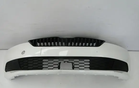 Skoda Fabia Mk1 (6Y) Front bumper 6V0807221