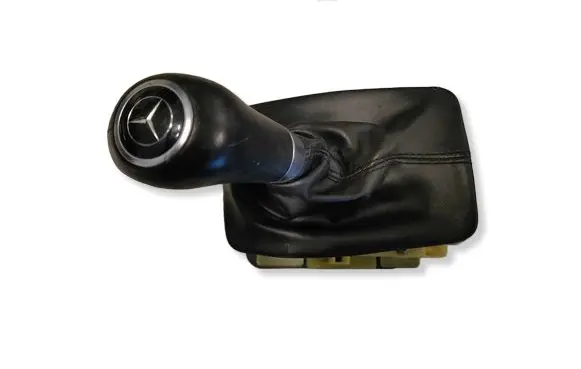Mercedes-Benz C W204 Gear shifter/selector A2042677524