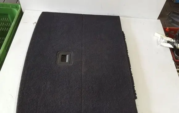 Volkswagen Golf VI Rear floor carpet liner 