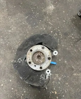 BMW 7 E65 E66 Front wheel hub 6753461