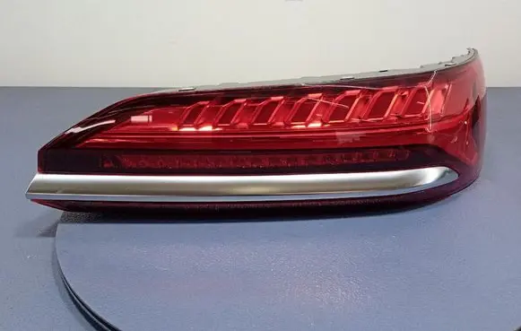 Audi Q7 4L Rear/tail lights 4M0945076B