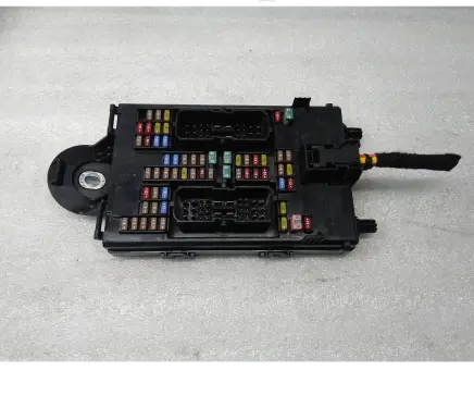 Volvo S90, V90 Fuse module 31682732 K067R