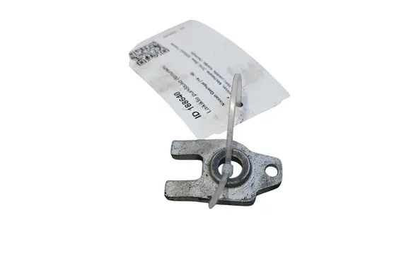 Nissan Qashqai Fuel Injector clamp holder