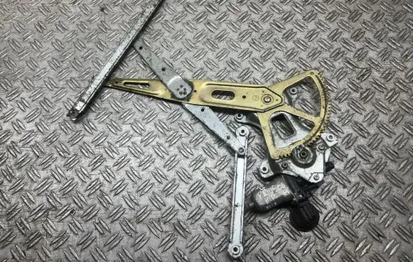 Toyota Prius (NHW20) Front door window regulator with motor