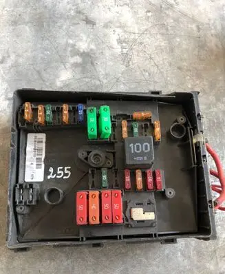 Volkswagen PASSAT B6 Fuse box set 093B130020101
