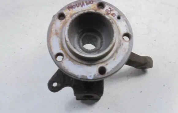 Opel Movano A Front wheel hub spindle knuckle