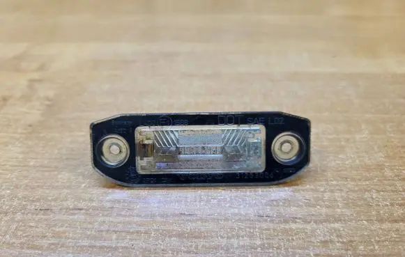 Volvo XC70 Number plate light 31253006 6030