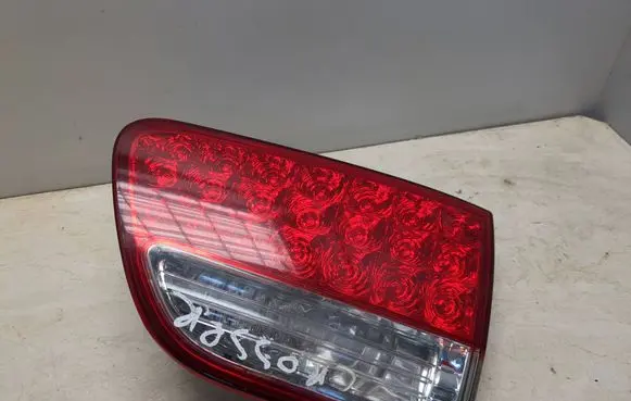 Citroen C-Crosser Tailgate rear/tail lights 1146380R