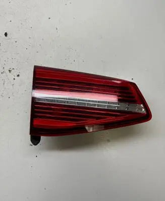 Volkswagen PASSAT B8 Tailgate rear/tail lights 3G9945307D 81450121