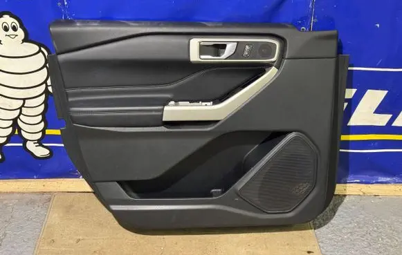 Ford Explorer VI Front door card panel trim LB5BS23943 LB5BS23943BM3ZHE