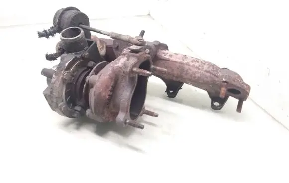 Volkswagen PASSAT B5 Turbo 028145702 028253033S