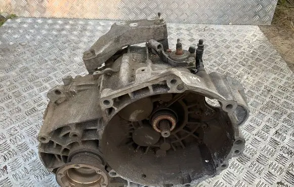 Volkswagen PASSAT CC Manual 6 speed gearbox 02Q301103L 02Q301103