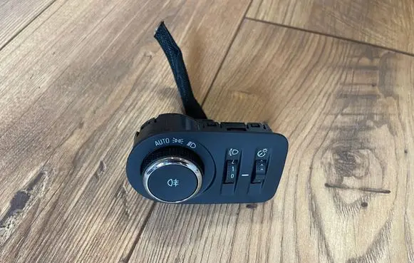 Opel Mokka B Light switch 9836300280