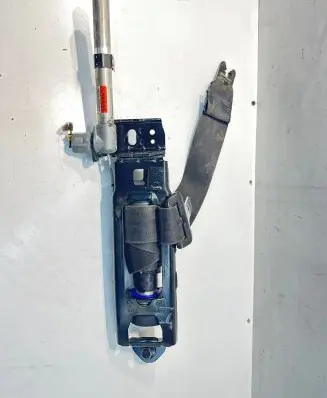 Volvo V50 Front seatbelt 6012198L0C