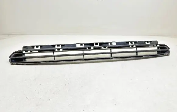 Citroen C5 Front bumper upper radiator grill 9682331677 2003054