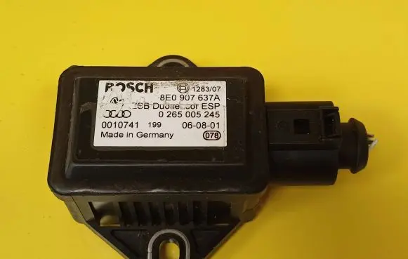 Volkswagen PASSAT B5 ESP acceleration yaw rate sensor 8E0907637A 0265005245