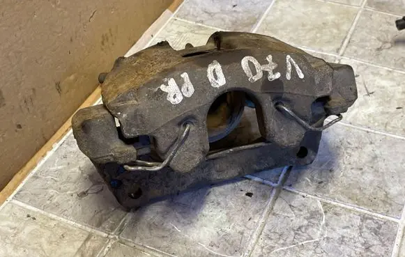 Volvo V70 Front brake caliper