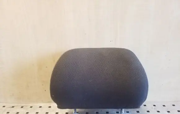 Volvo V50 Rear seat headrest 