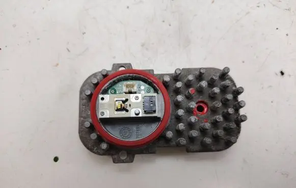 BMW X5 F15 LED ballast control module 707881
