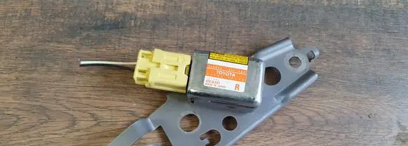 Lexus GS 300 350 430 450H Airbag deployment crash/impact sensor 8986030130