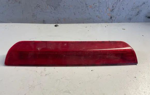 Nissan X-Trail T32 Third/center stoplight L90028367