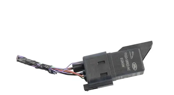 Land Rover Discovery 5 Glow plug pre-heat relay FX23189E2AC