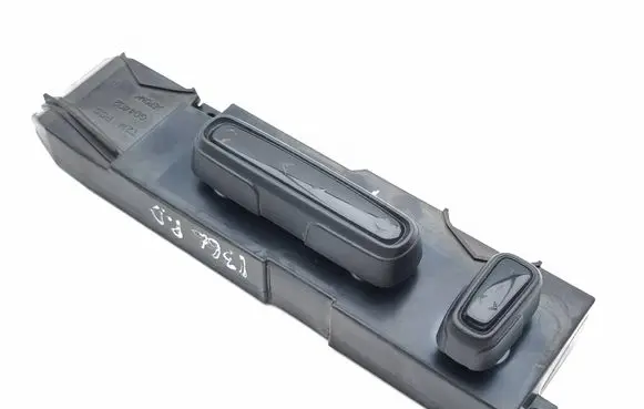 Honda CR-V Seat control switch M53677