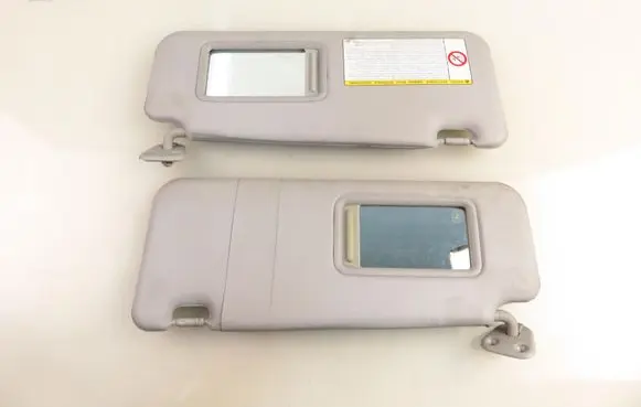 Daihatsu Sirion Sun visor clip/hook/bracket 
