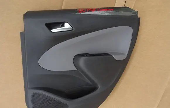 Opel Crossland X Rear door card panel trim