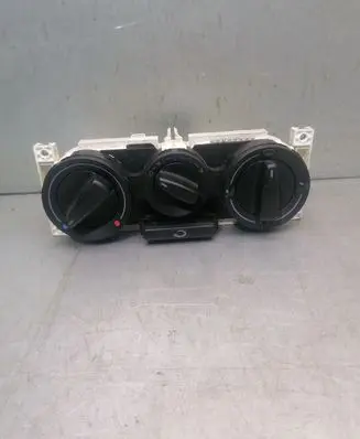 Skoda Octavia Mk1 (1U) Climate control unit 1U0819045