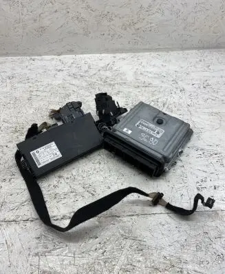 BMW 3 E90 E91 Engine ECU kit and lock set 61359226238 695472013 0281017450
