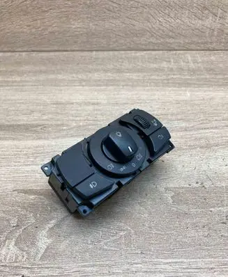BMW 5 E60 E61 Light switch 6953735