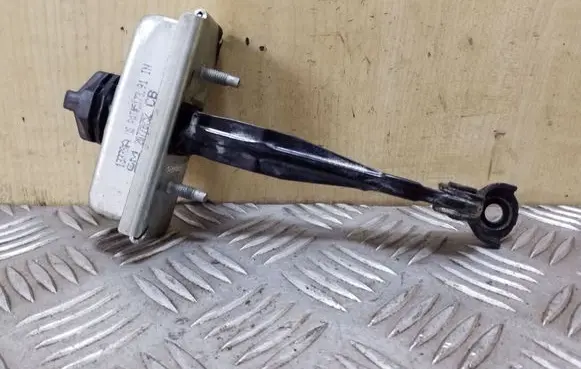 Opel Zafira C Rear door check strap stopper 20778752