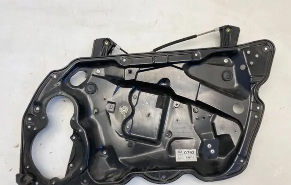Volkswagen PASSAT B7 Front door window regulator with motor 3AA837756
