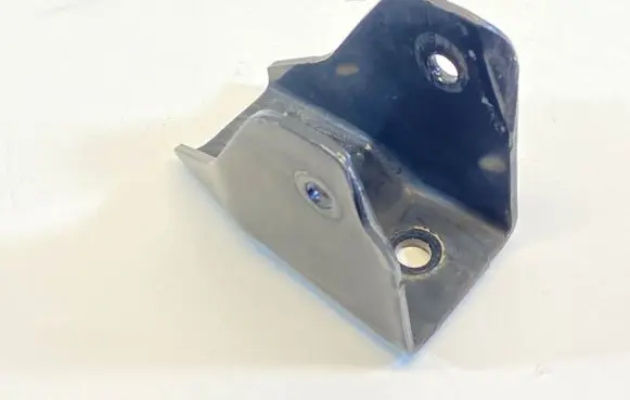 Mitsubishi Lancer X Gearbox mounting bracket