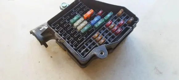 Audi A6 S6 C6 4F Fuse box set