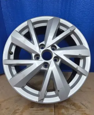 Audi Q2 - R17 alloy rim 81A601025C