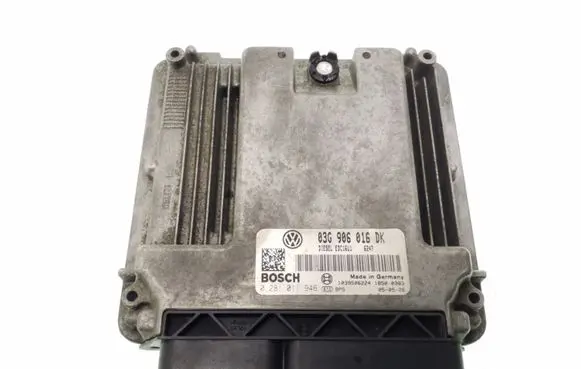 Volkswagen Touran I Engine control unit/module 03G906016DK 0281011946