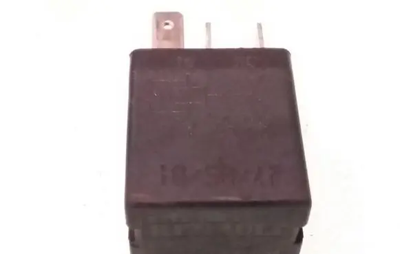 Renault Scenic I Other relay 7700414484