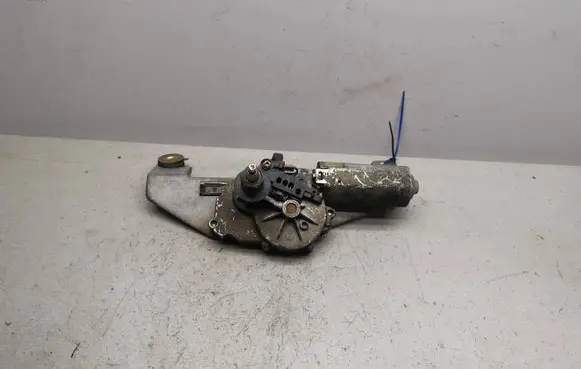 Volvo S40, V40 Rear window wiper motor 0390201529