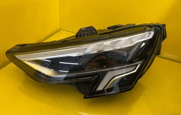 Audi A3 8Y Headlight/headlamp 8Y0941033