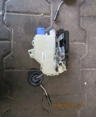 Volkswagen Transporter - Caravelle T6 Loading door lock 5483B1837016CQ