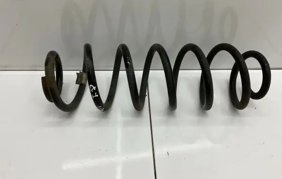 Volkswagen Golf VII Rear coil spring 5Q0511121AF