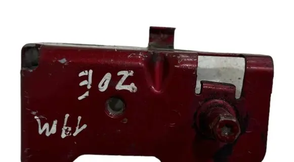 Renault Zoe Fender mounting bracket 625B55506R