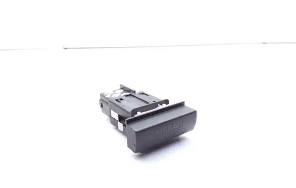 Passenger airbag on/off switch
