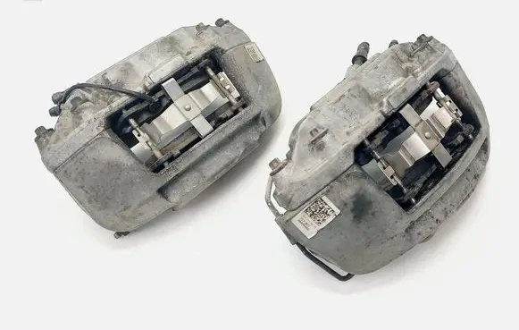 Front brake caliper