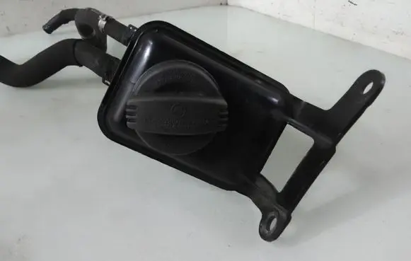 Audi A4 S4 B7 8E 8H Power steering fluid tank/reservoir 8E0121205AB